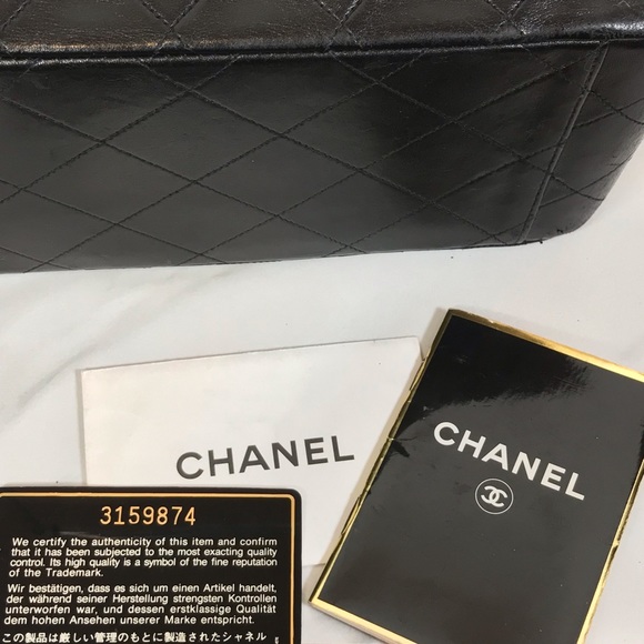 Authenticated CHANEL VTG XL Jumbo Flap Gold HW - Picture 8 of 8